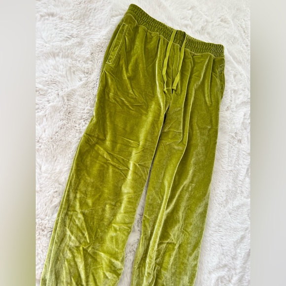 Fabletics Luxe Velour Jogger - Picture 2 of 3